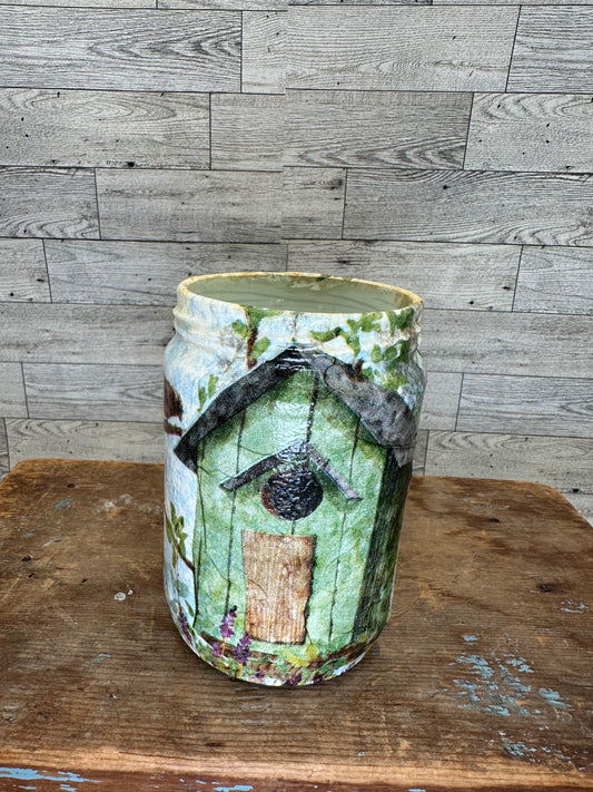 16 oz Soy Wax Blueberry Scented Candle w/Birdhouse