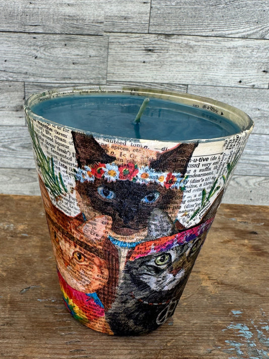 12 oz Soy Wax Blueberry Scented Candle w/Peace Out Cats