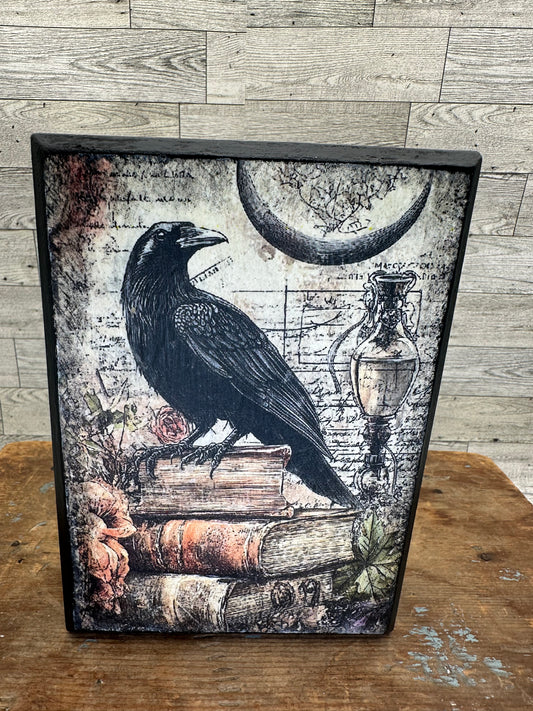 Halloween 5" x 7" Sign with a Crown Standing on a Stack of Books