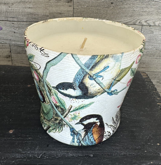 16 oz Soy Wax Baby Powder Scented Candle w/Birds