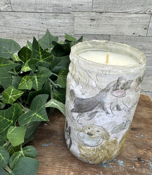 12 oz. Soy Wax Butter Cream Candle w/Dogs Catching Fresbies