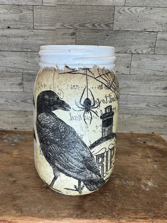 Halloween 16 oz Soy Wax Salted Carmel Scented Candle w/Crow & Bats