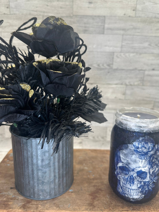 Halloween 16 oz Soy Wax Witches Brew Scented Candle w/Skull