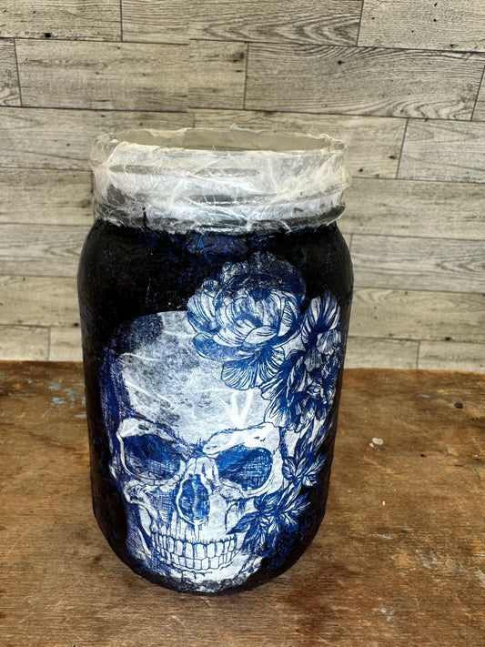 Halloween 16 oz Soy Wax Witches Brew Scented Candle w/Skull