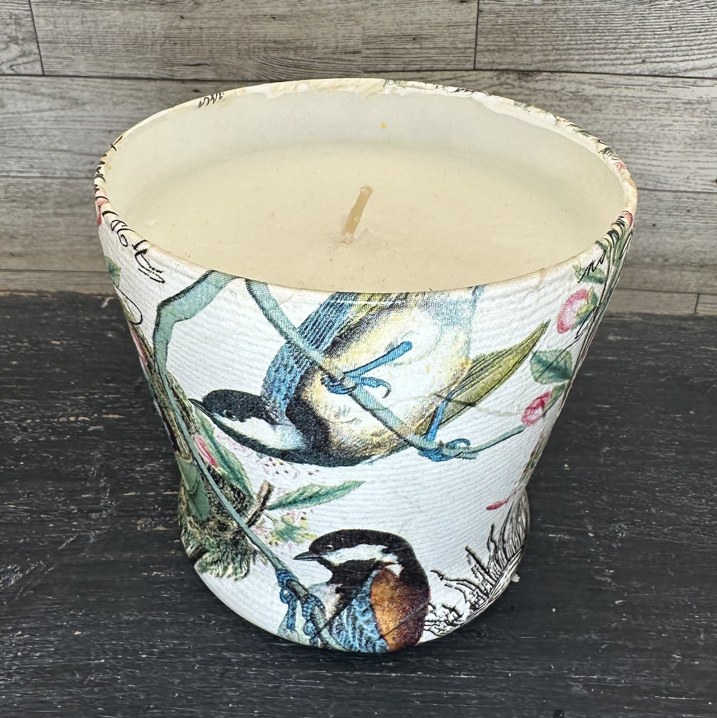 16 oz Soy Wax Baby Powder Scented Candle w/Birds