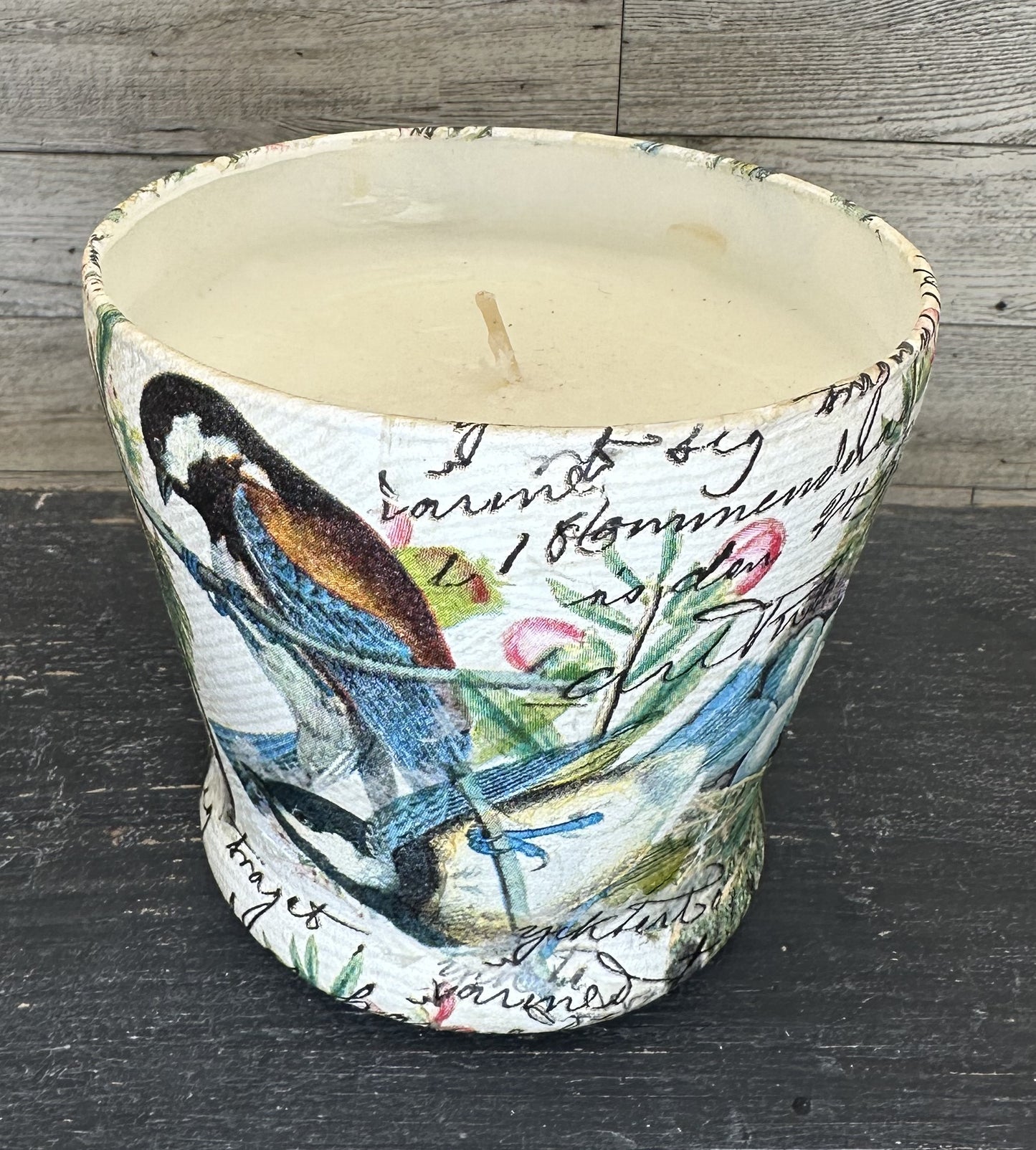 16 oz Soy Wax Baby Powder Scented Candle w/Birds