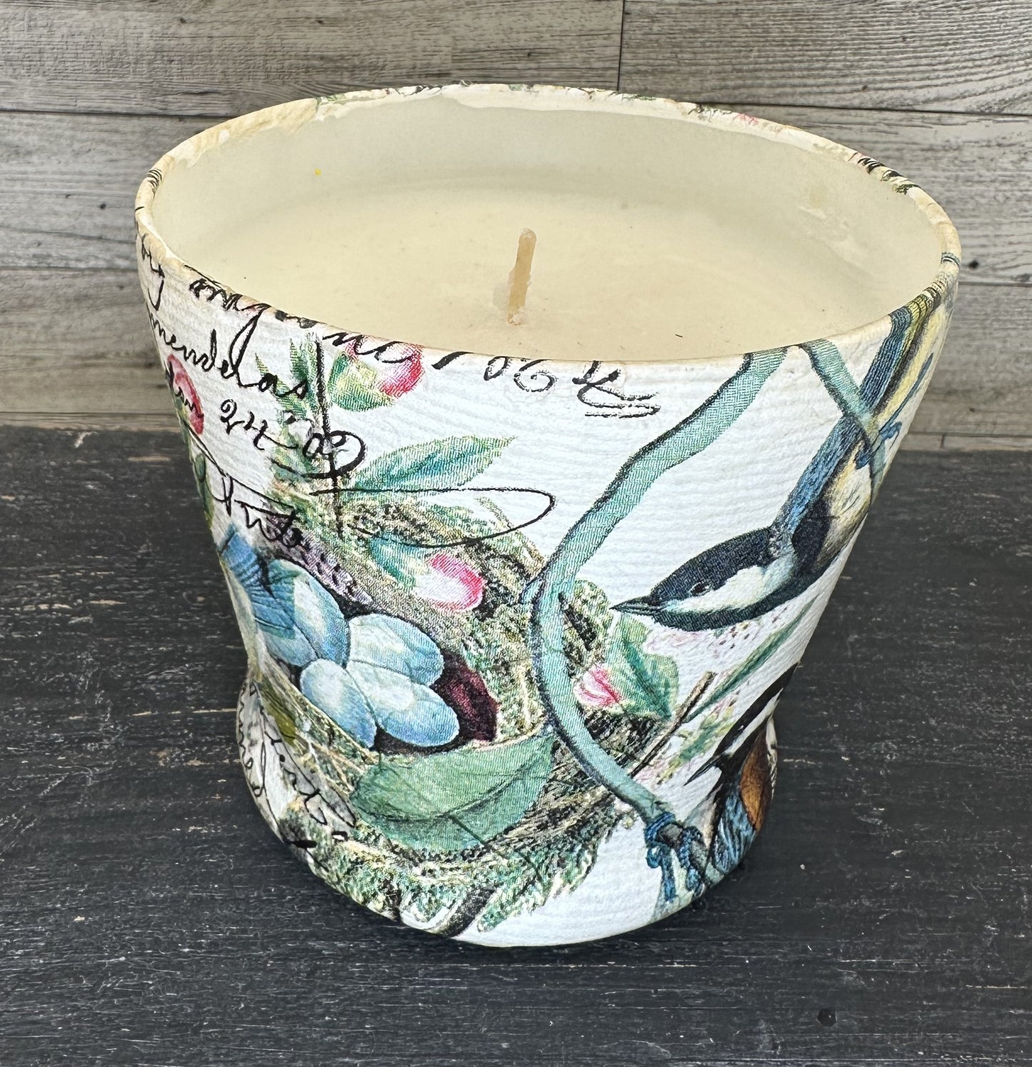 16 oz Soy Wax Baby Powder Scented Candle w/Birds