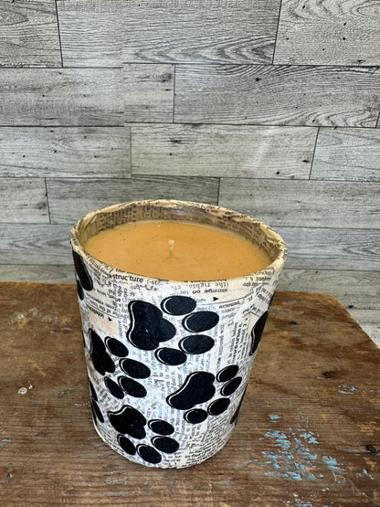 12 oz Soy Wax Vanilla Caramel Scented Candle w/Dog Prints