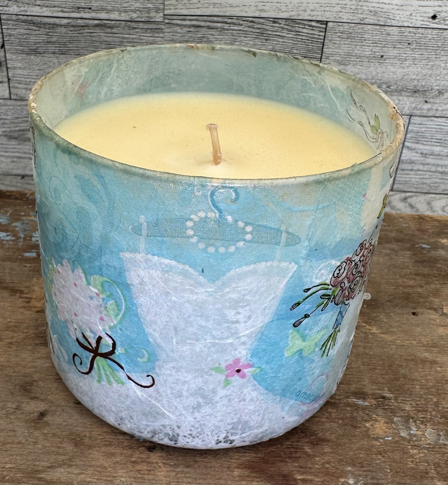16 oz Buttercream Vanilla Candle - Wedding "Bride" Theme