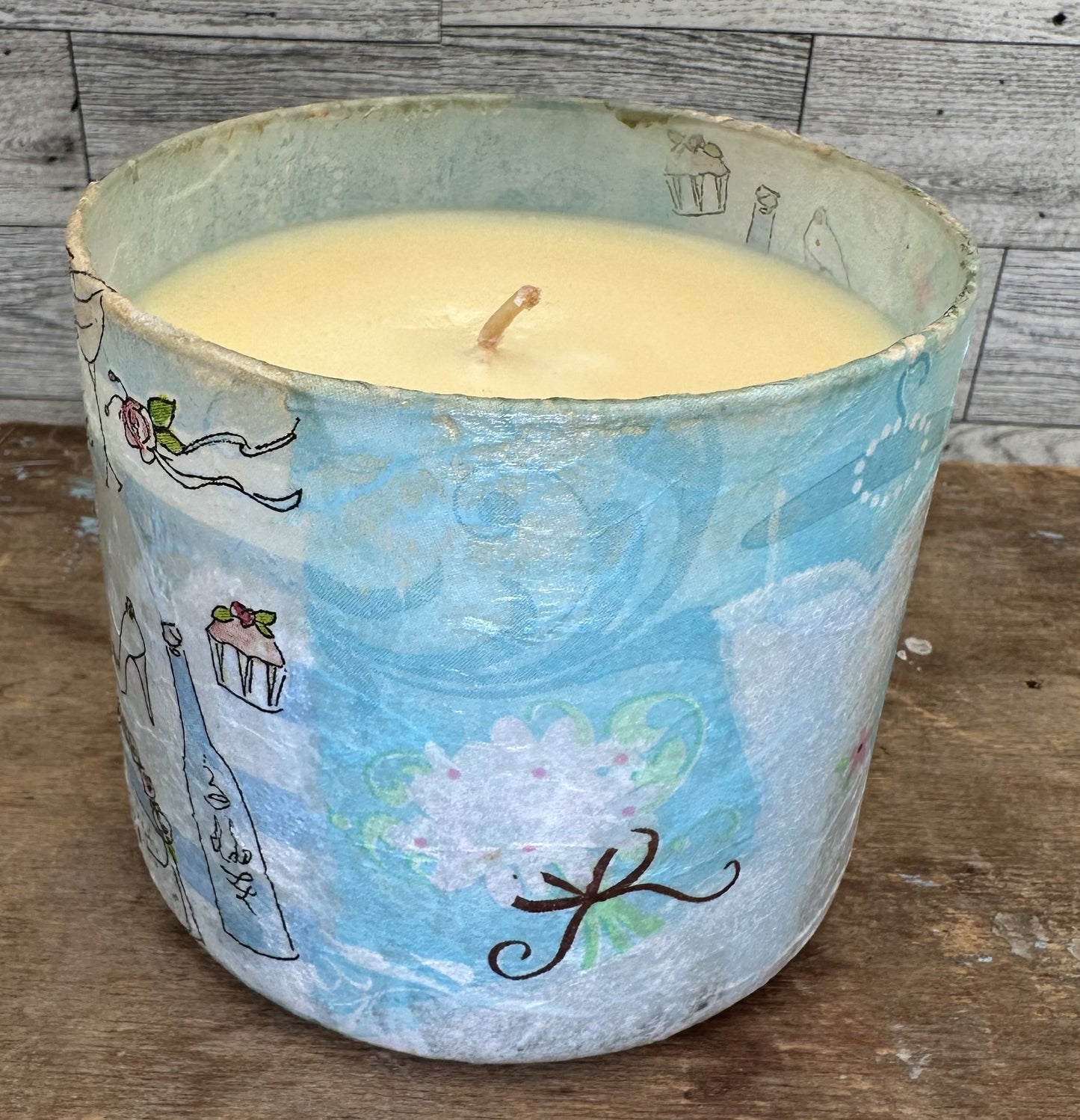 16 oz Buttercream Vanilla Candle - Wedding "Bride" Theme